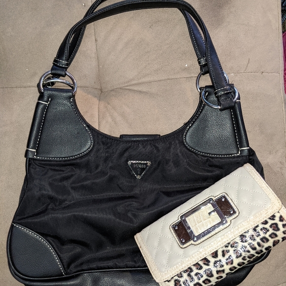 GUESS HANDBAGS - Picture 3 of 16